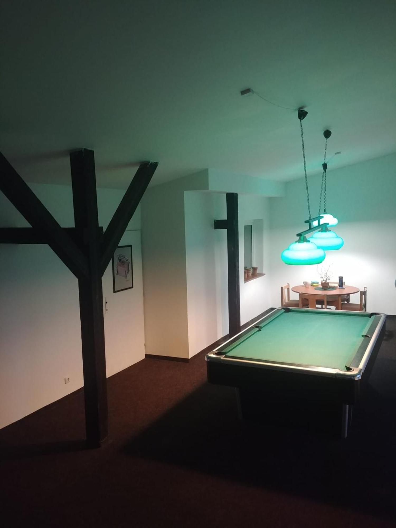 Hotel Albert - Retro パセキ・ナト・イゼロウ エクステリア 写真